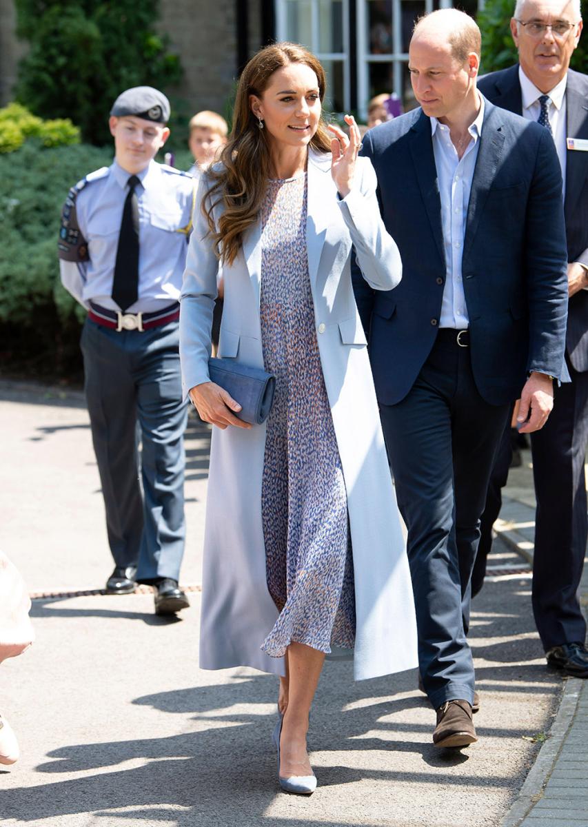The Duchess' Fashion Must-Haves: 5 Items Kate Middleton Can't Live Without - image 3