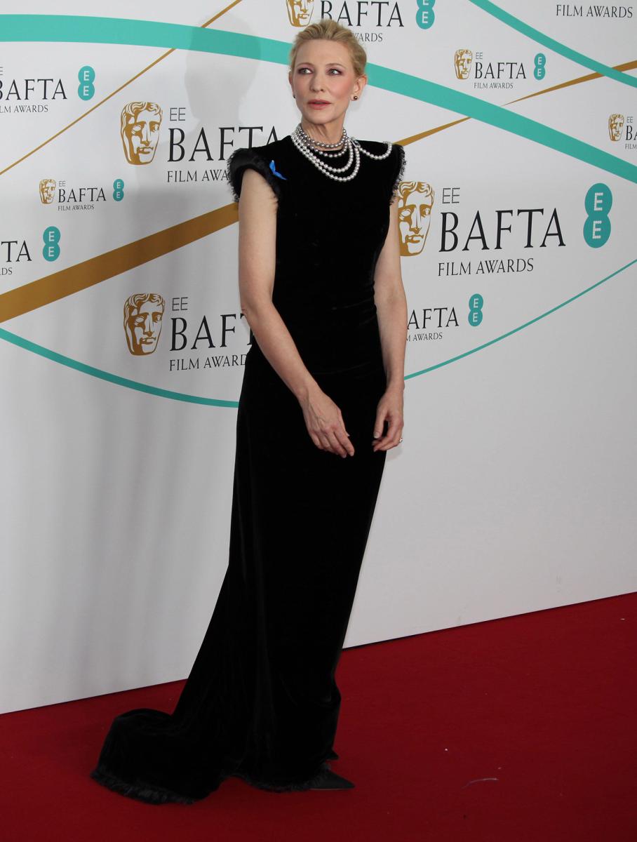 BAFTA-2023's 8 Best Dressed Celebrities: Who Made the Cut and Who Didn't? - image 2