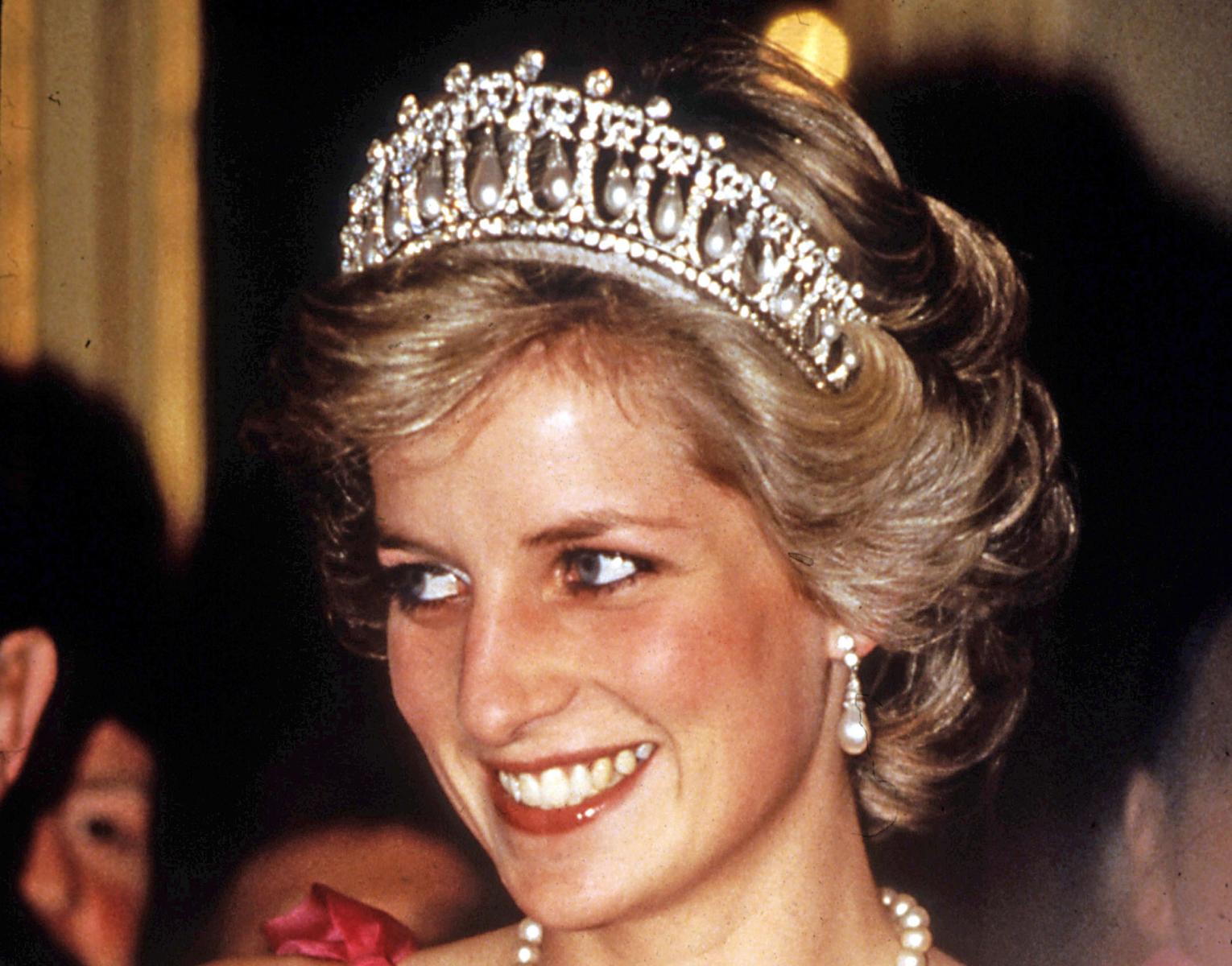 Fit for a Queen (Literally): A Look at the Most Expensive Jewelry Pieces in History - image 1