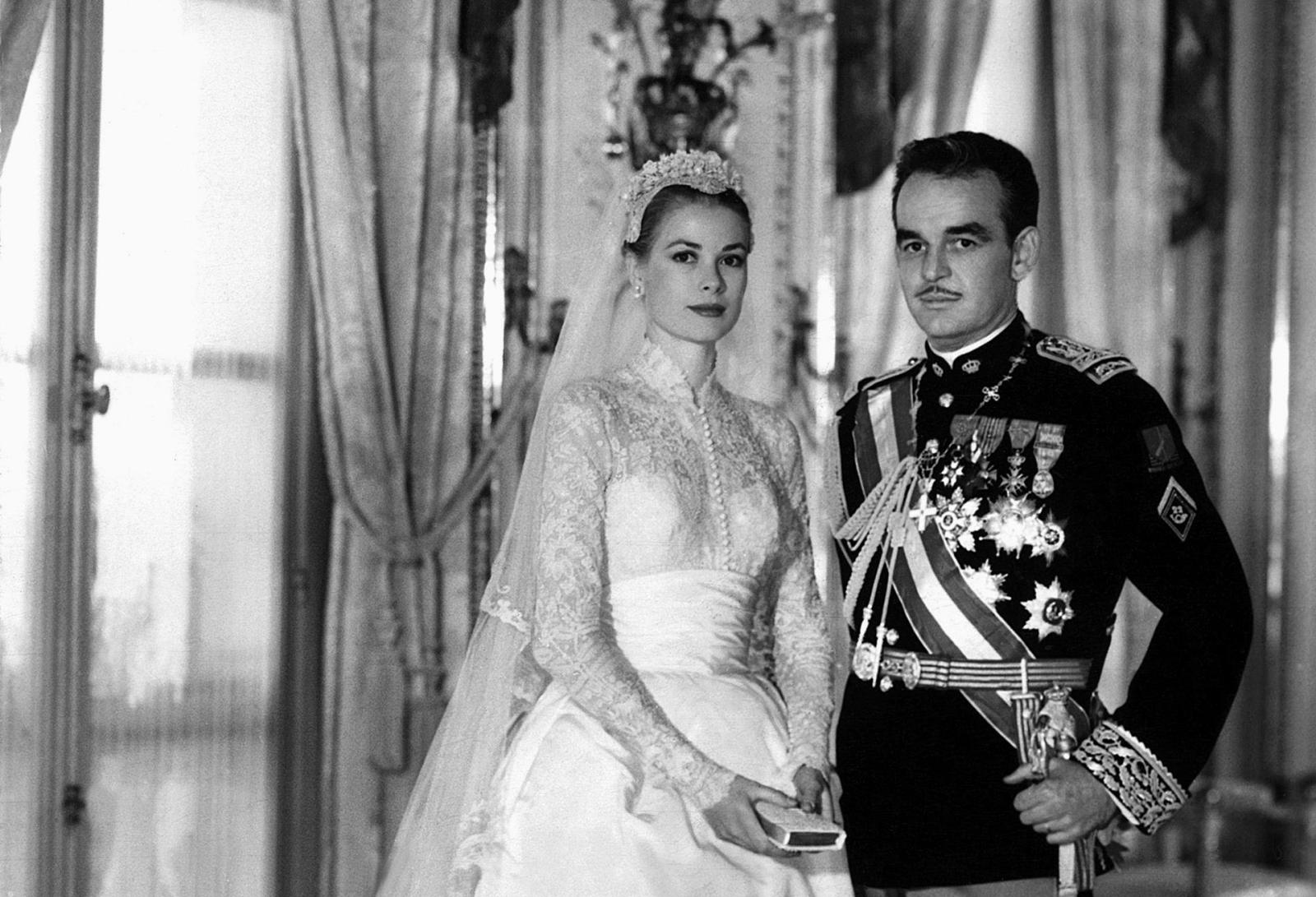 Real-Life Cinderella Stories: American Women Who Married Princes - image 1