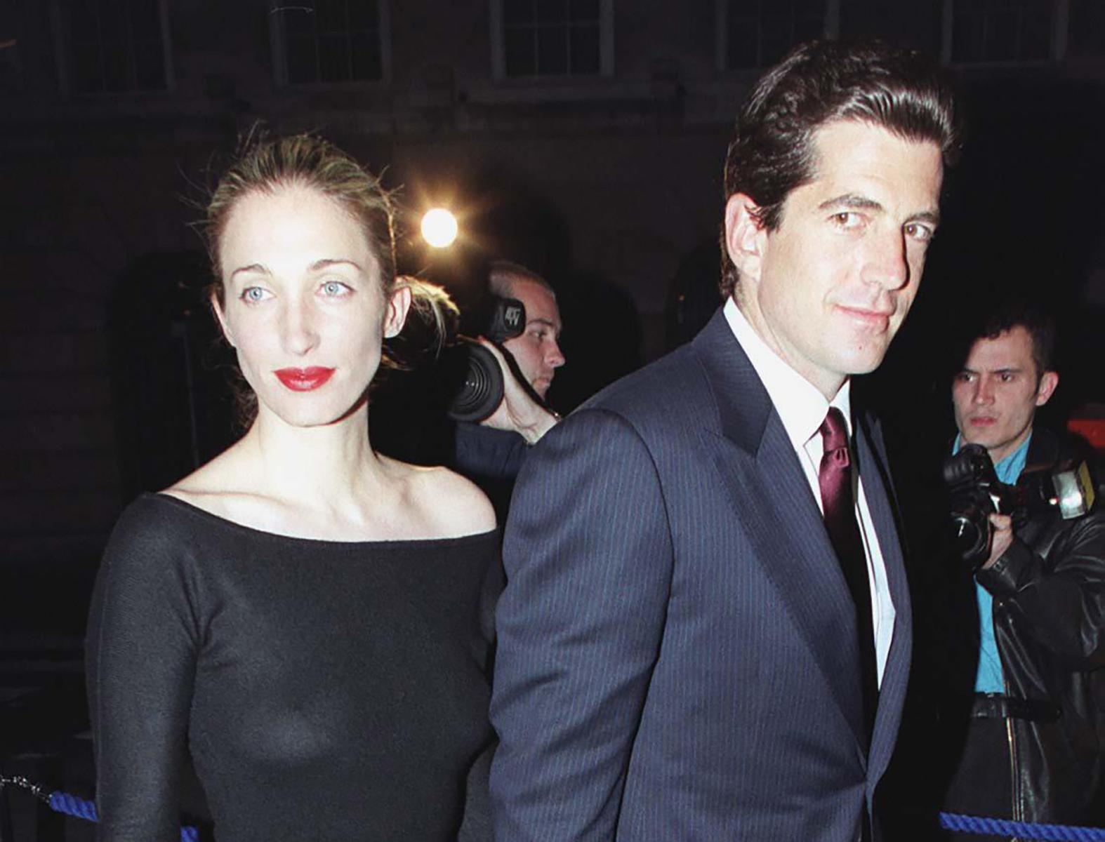 Celeb Fashion History 101: These Couples Ruled the Red Carpet - image 5