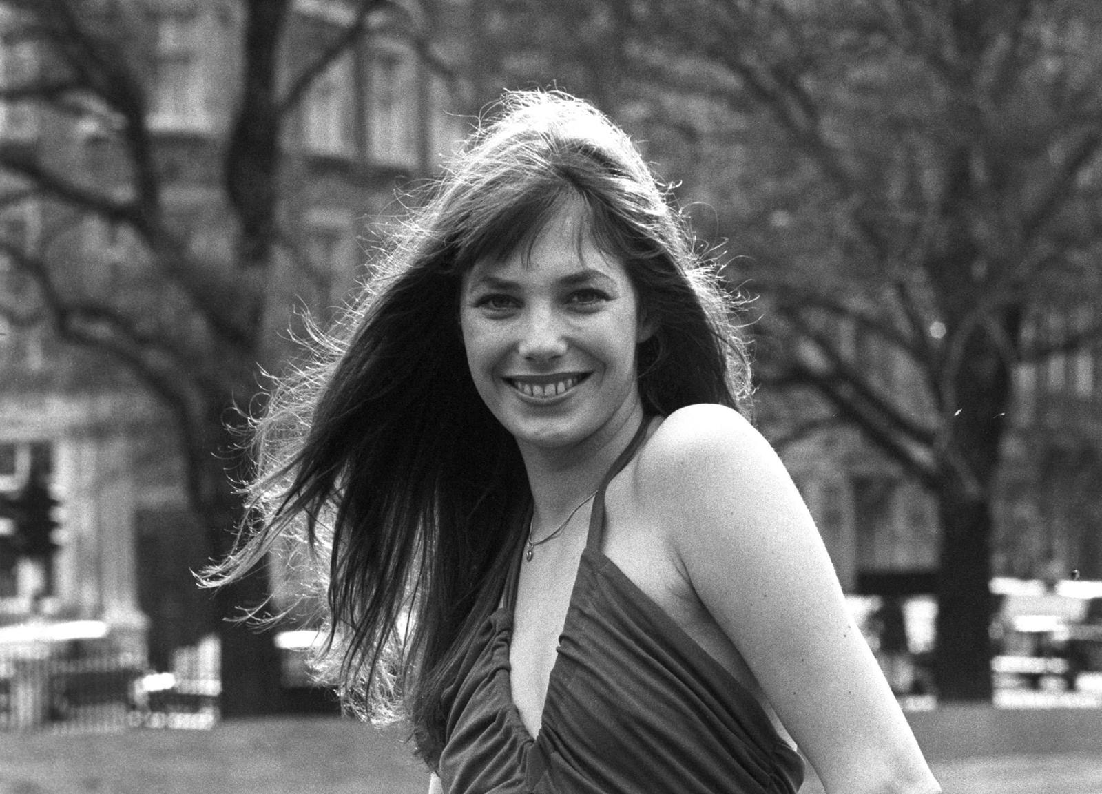 How Jane Birkin Became the Ultimate French It-Girl - image 2