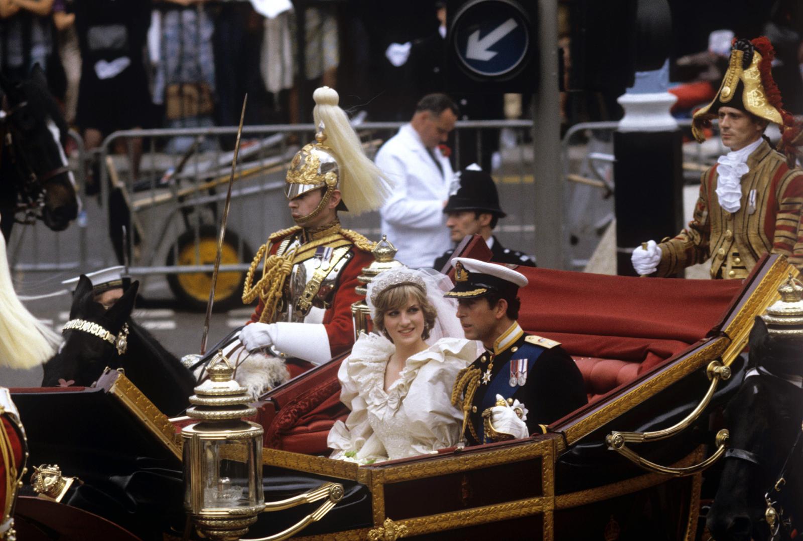 The Story Behind Princess Diana's Mysterious Second Wedding Dress - image 4