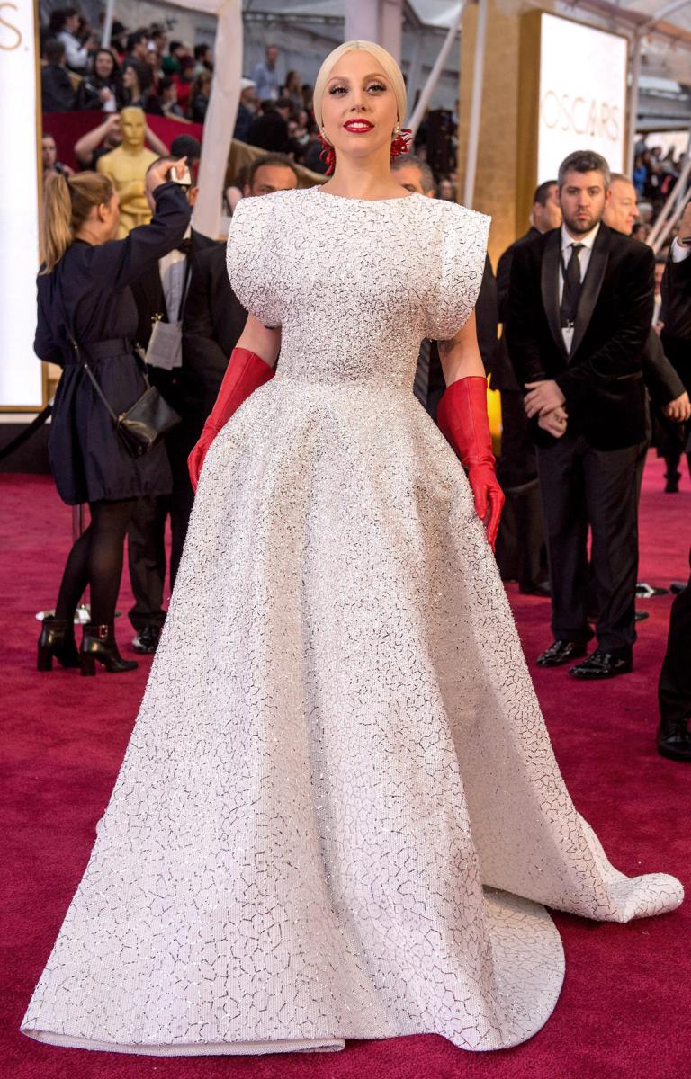 Audrey Hepburn to Lady Gaga: A Look Back at 10 Most Iconic White Dresses in Fashion History - image 5