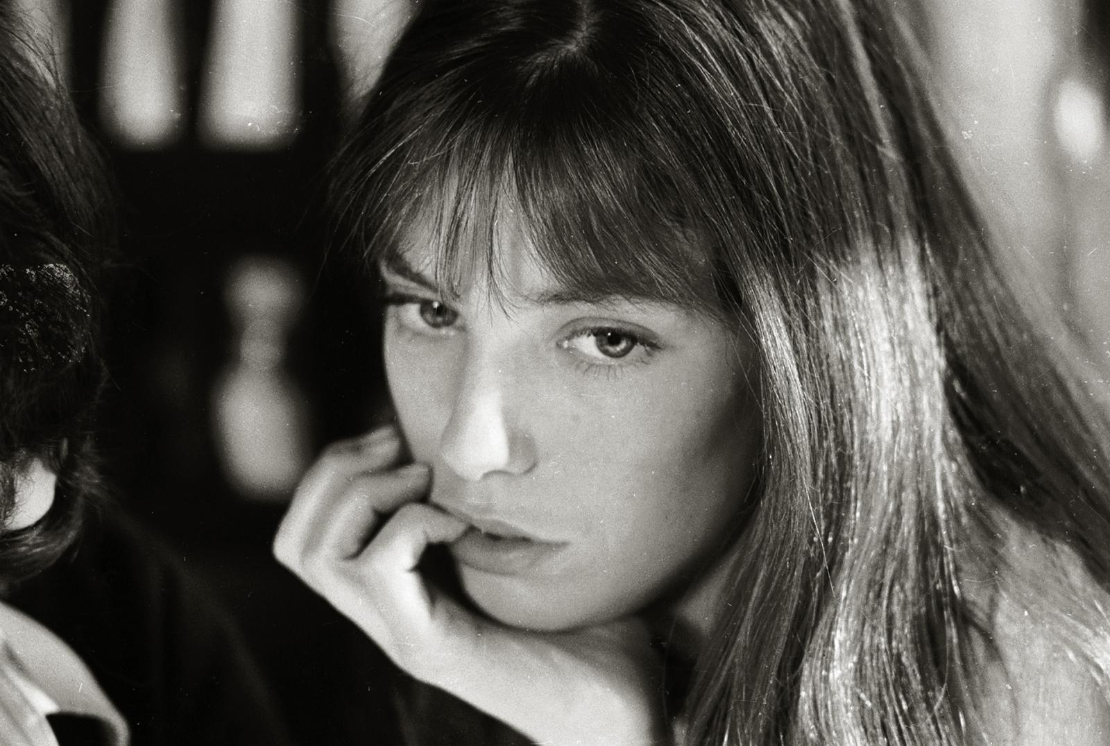 How Jane Birkin Became the Ultimate French It-Girl - image 3