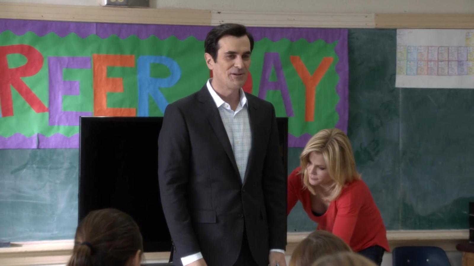 14 Funniest Modern Family Episodes, Ranked - image 7