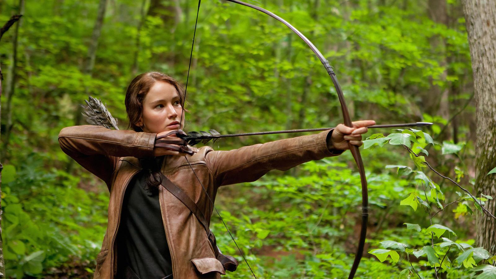 Ranking the 10 Richest Hunger Games Stars (#2 Is The Most Surprising) - image 10