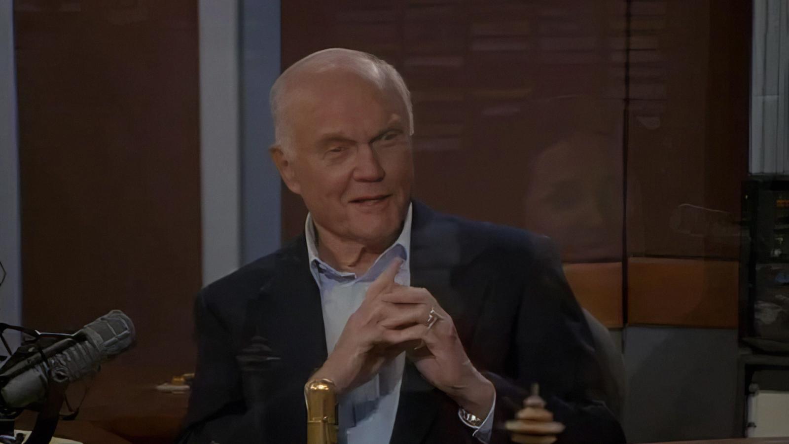 5 Celebrities You Totally Forgot Were Guest Stars on Frasier - image 4