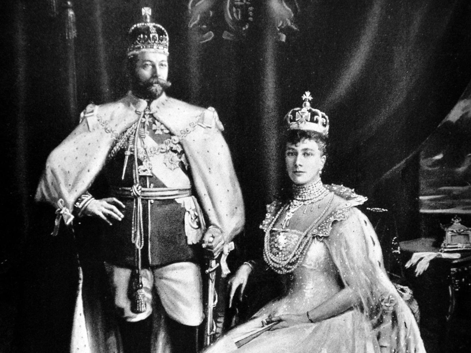 5 Longest Marriages in Royal Family History (No. 5 Lasted 41 years!) - image 1