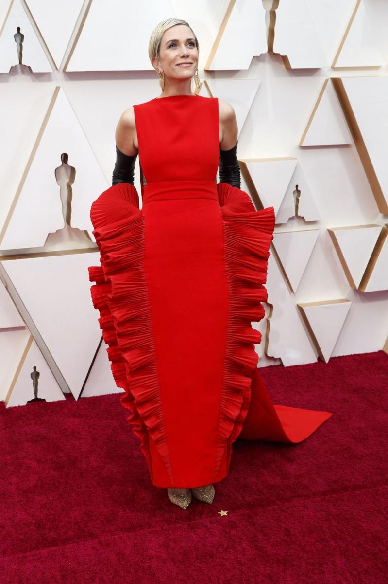 Kristin Wiig Oscars red carpet