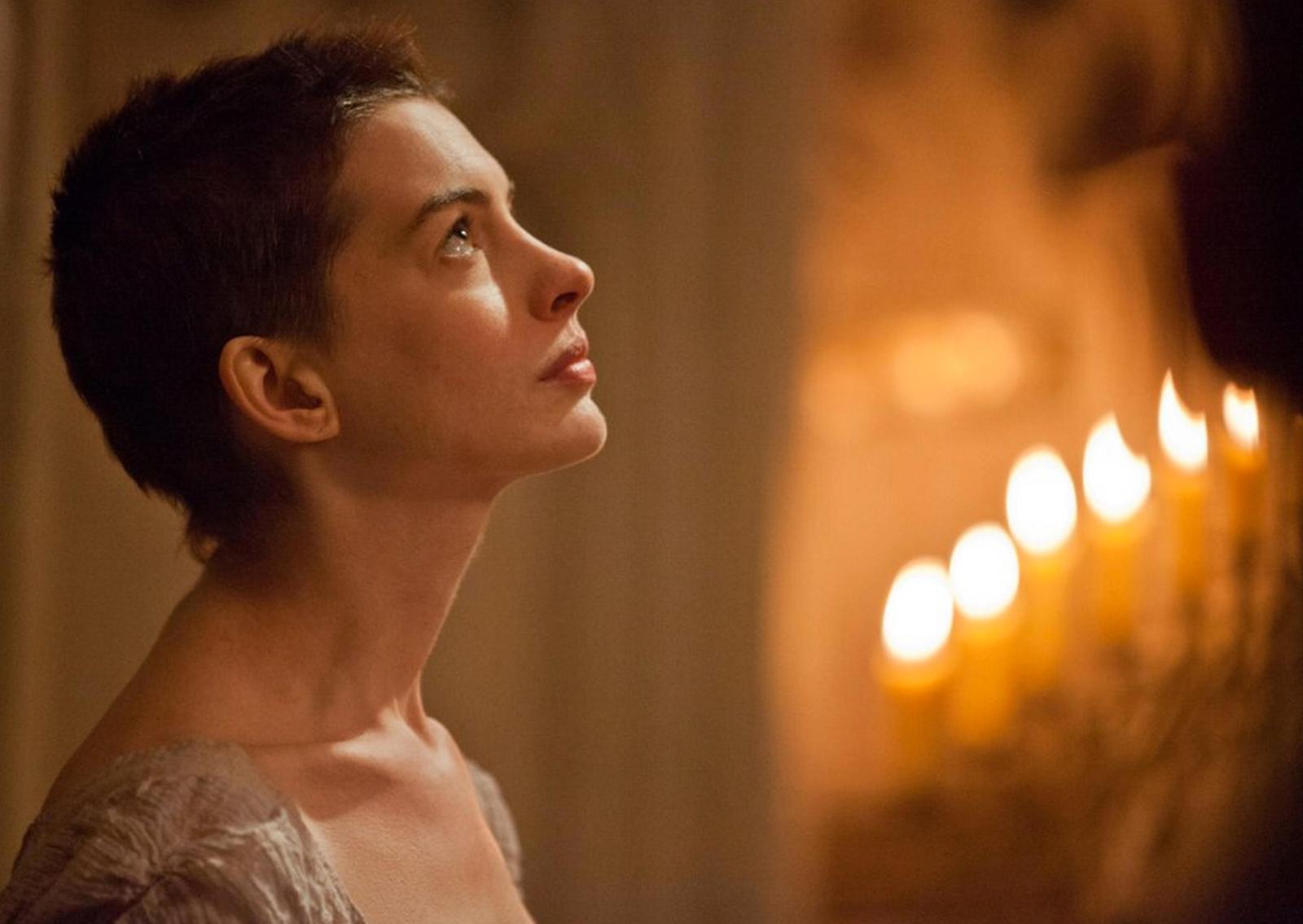 Anne Hathaway's 10 Best Performances That Will Make You a Fan - image 7