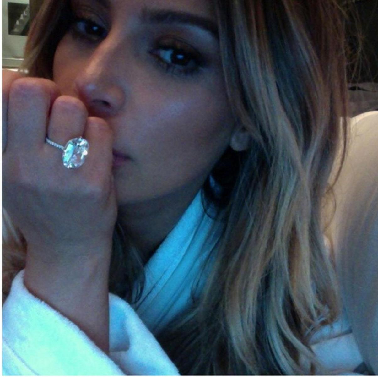 6 Most Expensive Celeb Engagement Rings That Cost More Than Your House - image 3
