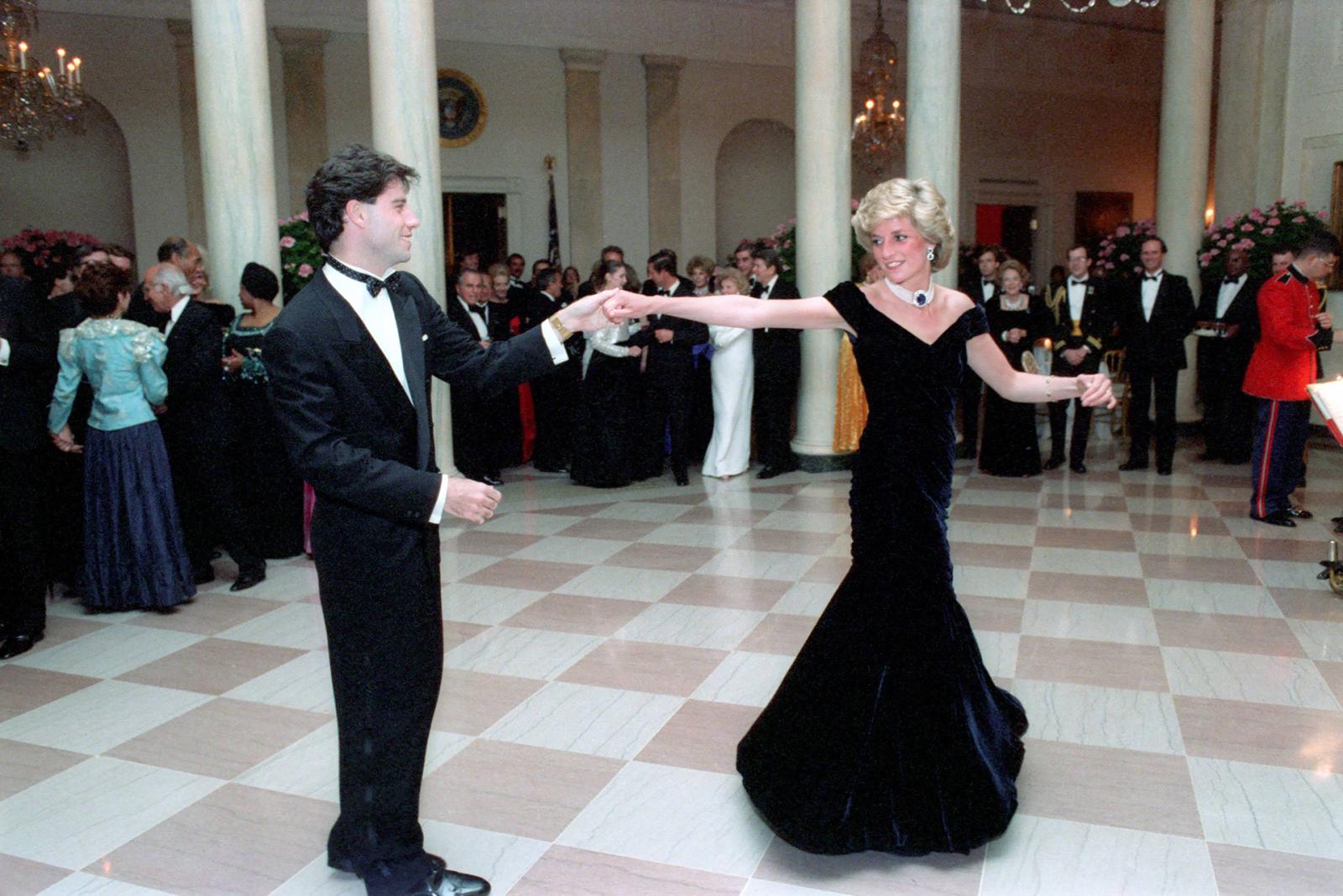 6 Iconic Princess Diana Looks, Including the "Revenge Dress" - image 3