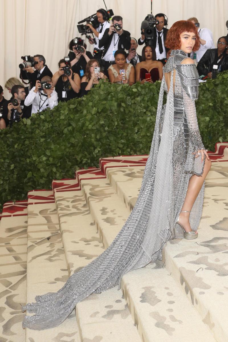 The 10 Iconic Met Gala Looks Reddit Can't Stop Obsessing About - image 10