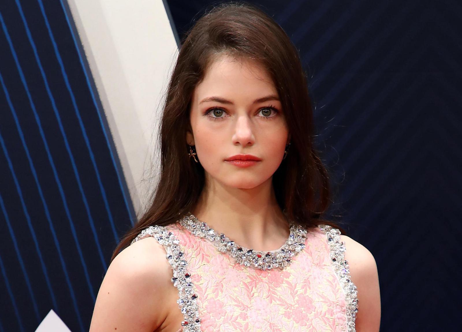Bella and Edward's Daughter All Grown Up: Here's What She Looks Like Now - image 4