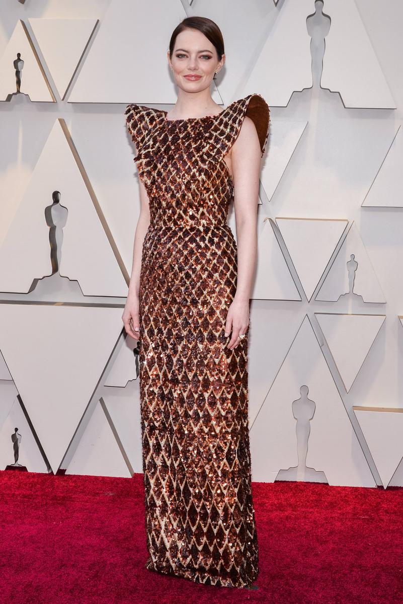 Fashion Fail: The 7 Most Regrettable Outfits to Grace the Oscar Red Carpet in Recent Memory - image 1