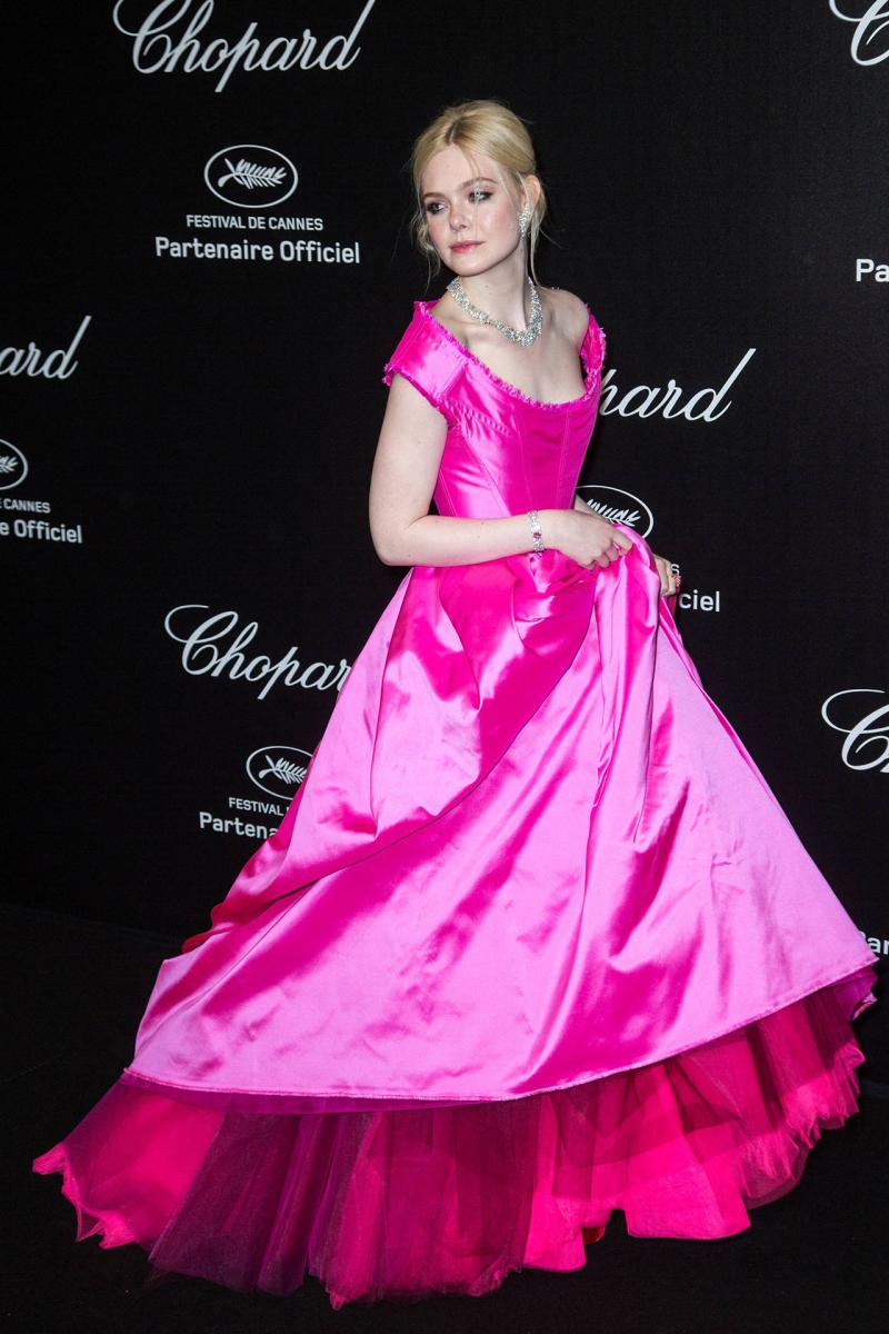 Fairytale Fashion: 5 Celebs Who Pulled Cinderella on the Red Carpet - image 3