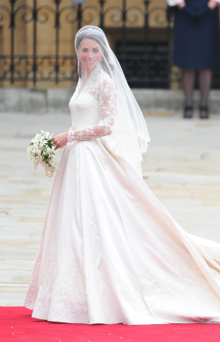 Big Spenders and Big Dreams: Most Expensive Celebrity Wedding Gowns of All Time - image 3
