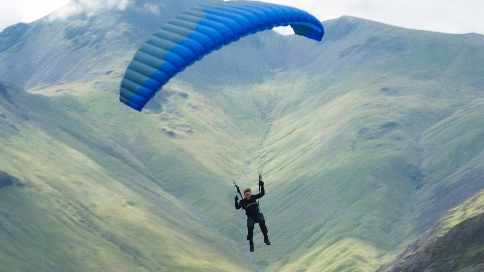 This Mission Impossible 7 Scene Left Crew in Absolute Terror: What Did Tom Cruise Do? - image 1