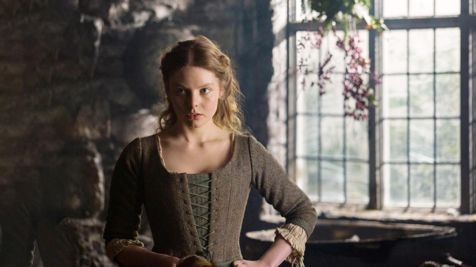 2 Outlander Stars Nearly Got Claire Fraser Role Instead of Caitriona Balfe - image 1