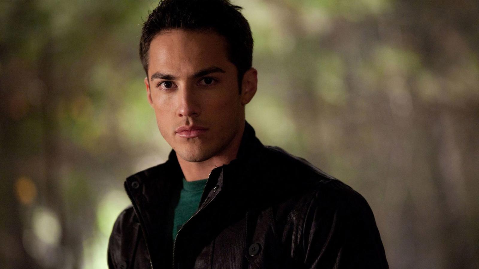 Vampire Diaries Characters vs Cast Real Age Raises Some Eyebrows - image 8