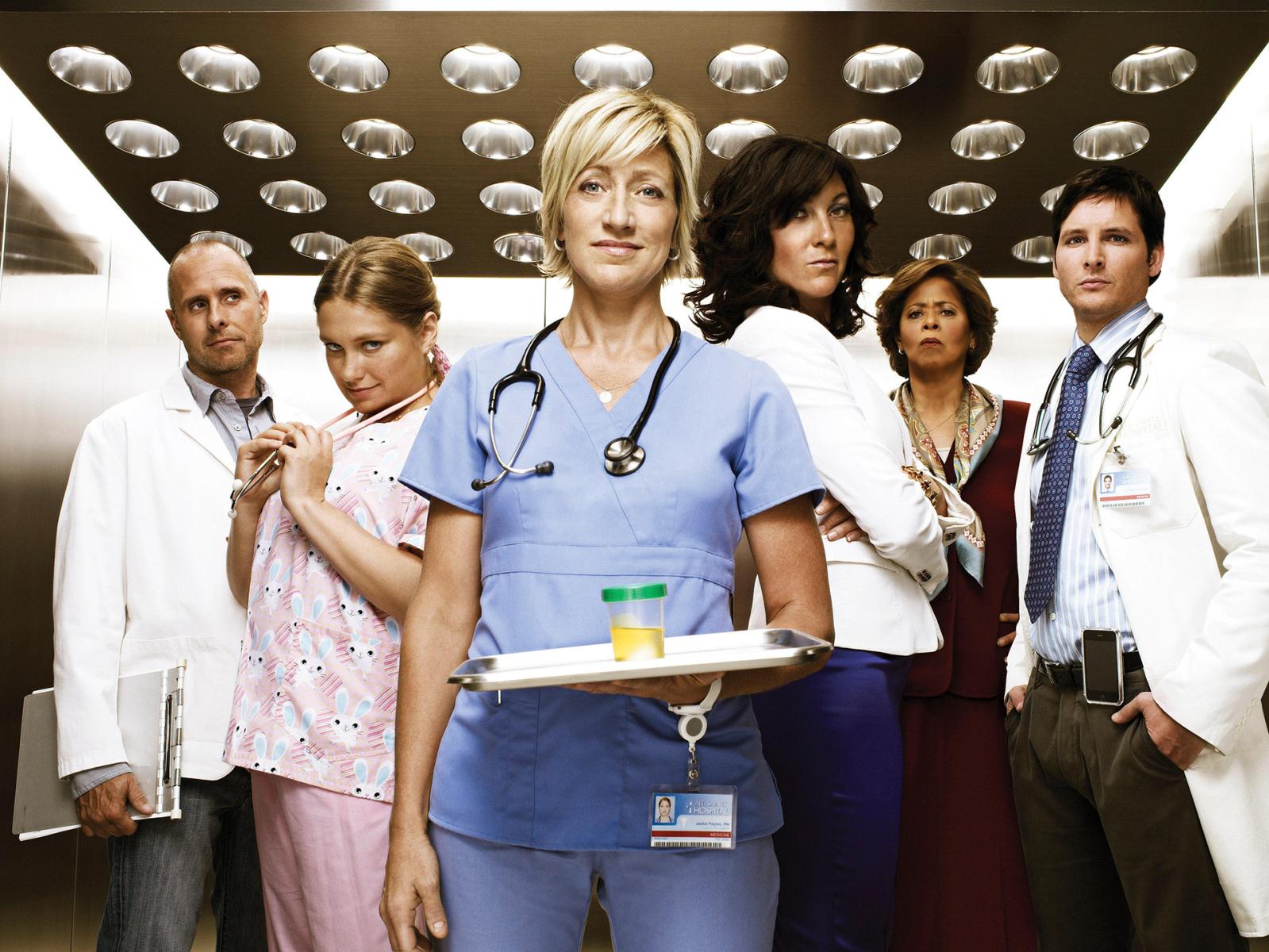 7 Medical Dramas That Don't Actually Make Us Want to Scream at the TV - image 7