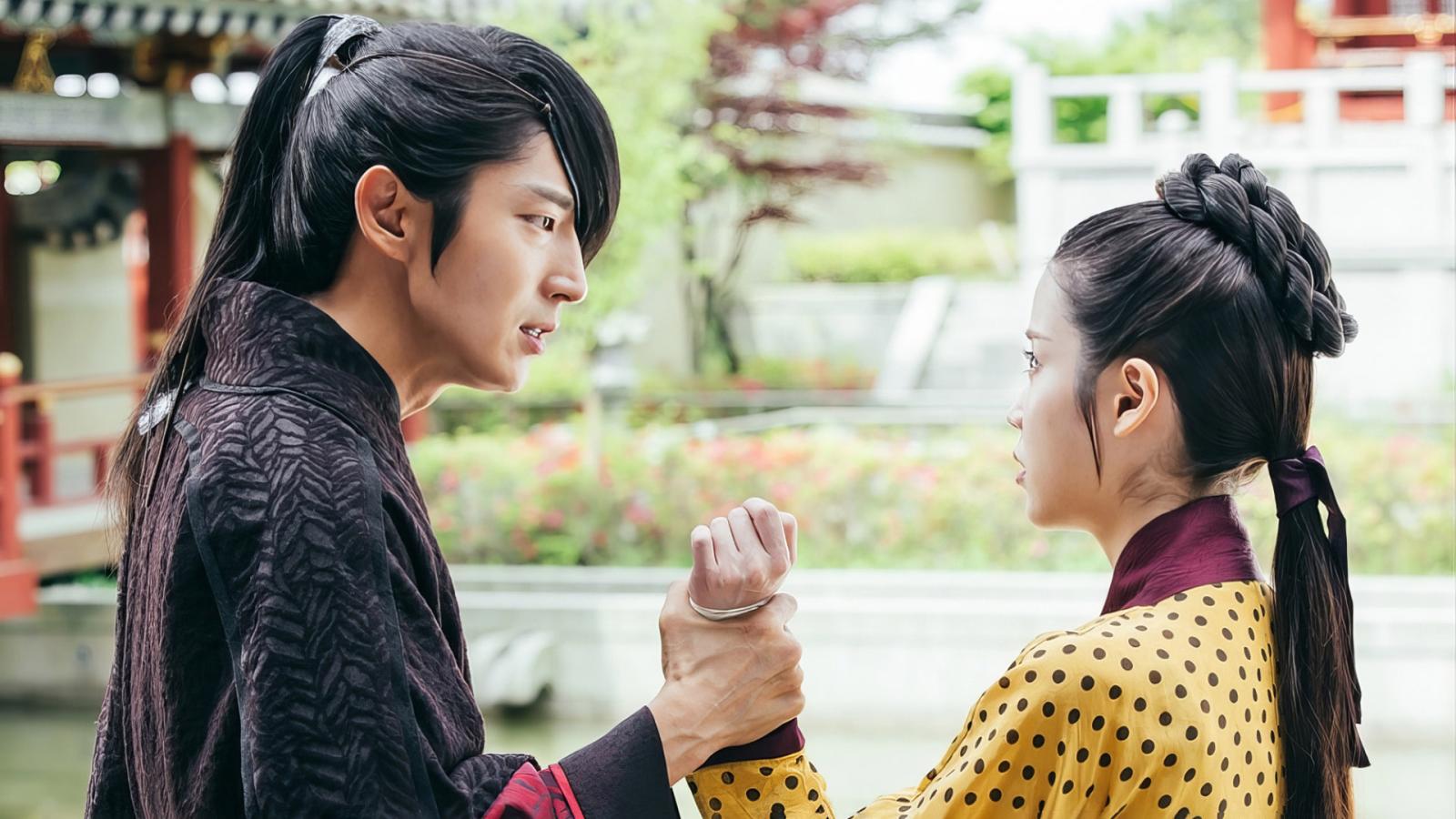 10 Iconic K-Drama Couples with Chemistry Off the Charts - image 8