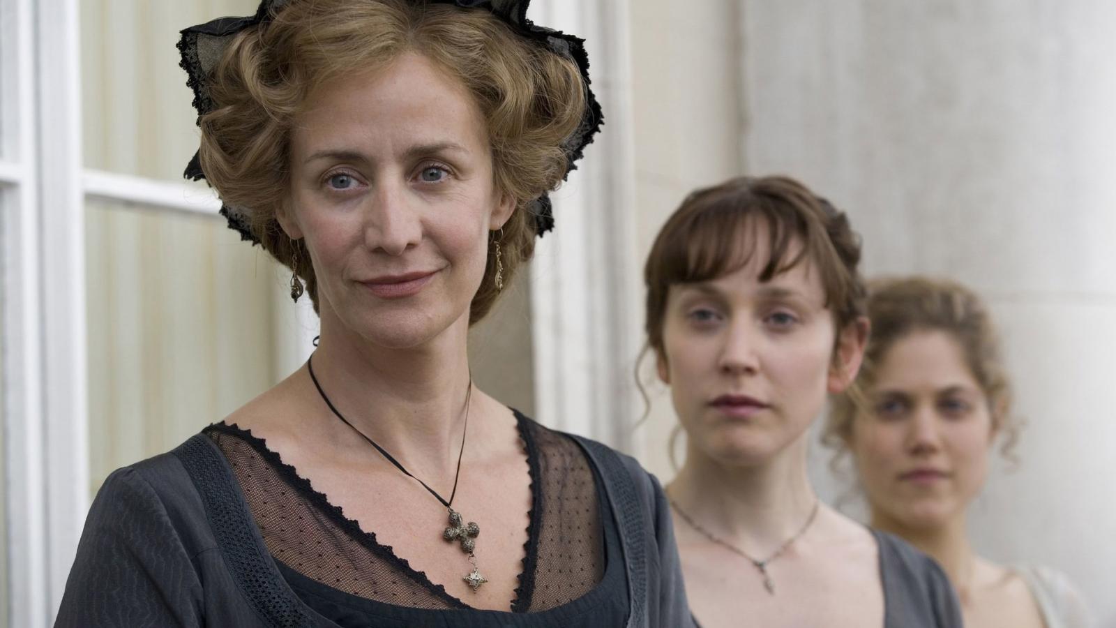 Looking For Your Next Binge? 6 Must-Watch Period Dramas, According to Reddit - image 3