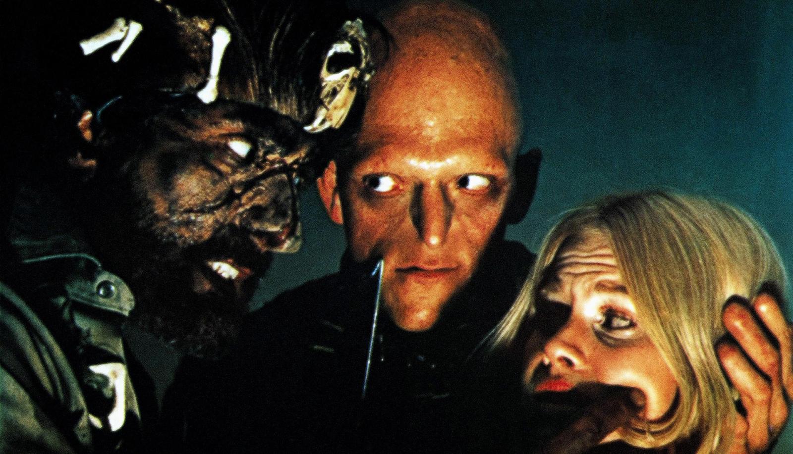 10 Classic Horror Movies That Will Have You Sleeping With the Lights on - image 9