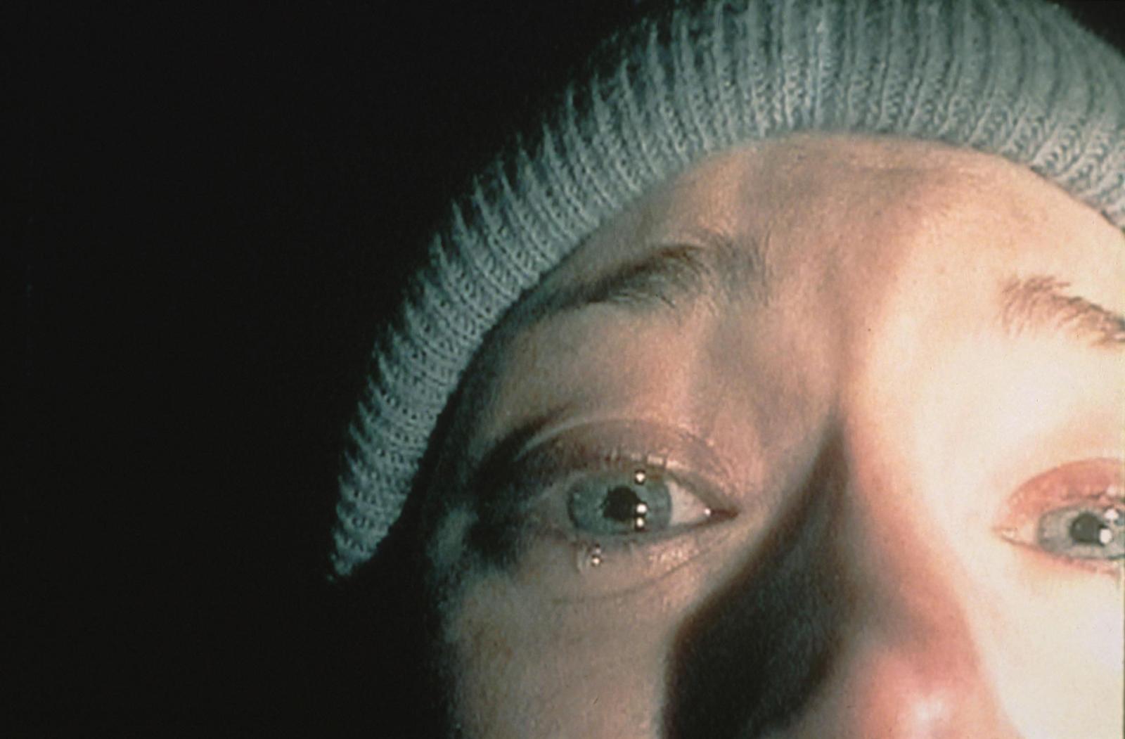 10 Classic Horror Movies That Will Have You Sleeping With the Lights on - image 7