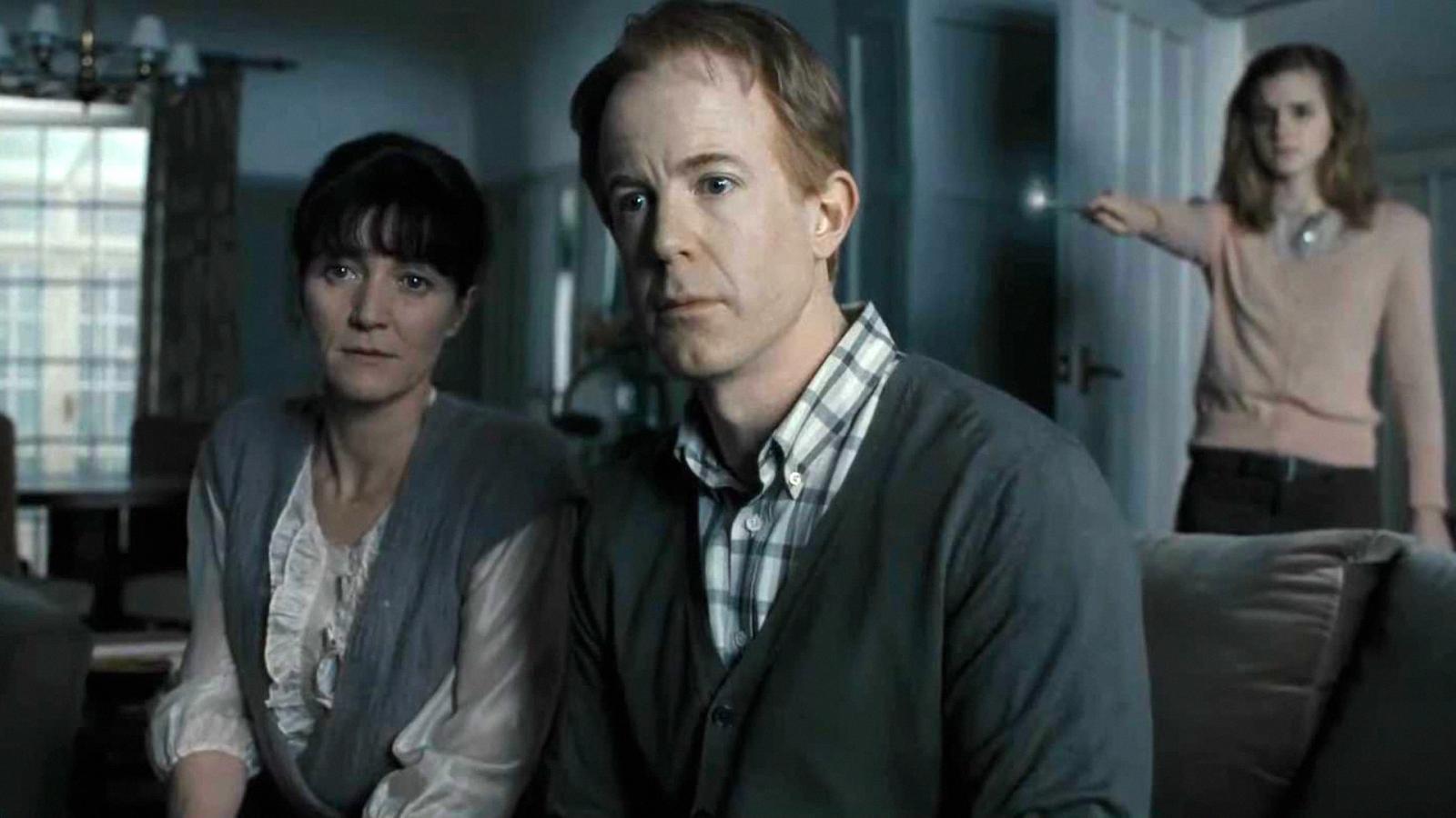 One Small Harry Potter Movie Change Doomed Hermione's Parents - image 1