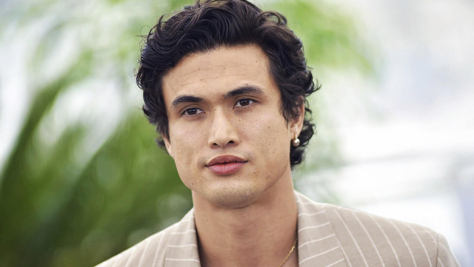 5 Riverdale Cast Members Poised for Post-Series Stardom, According to Reddit - image 3