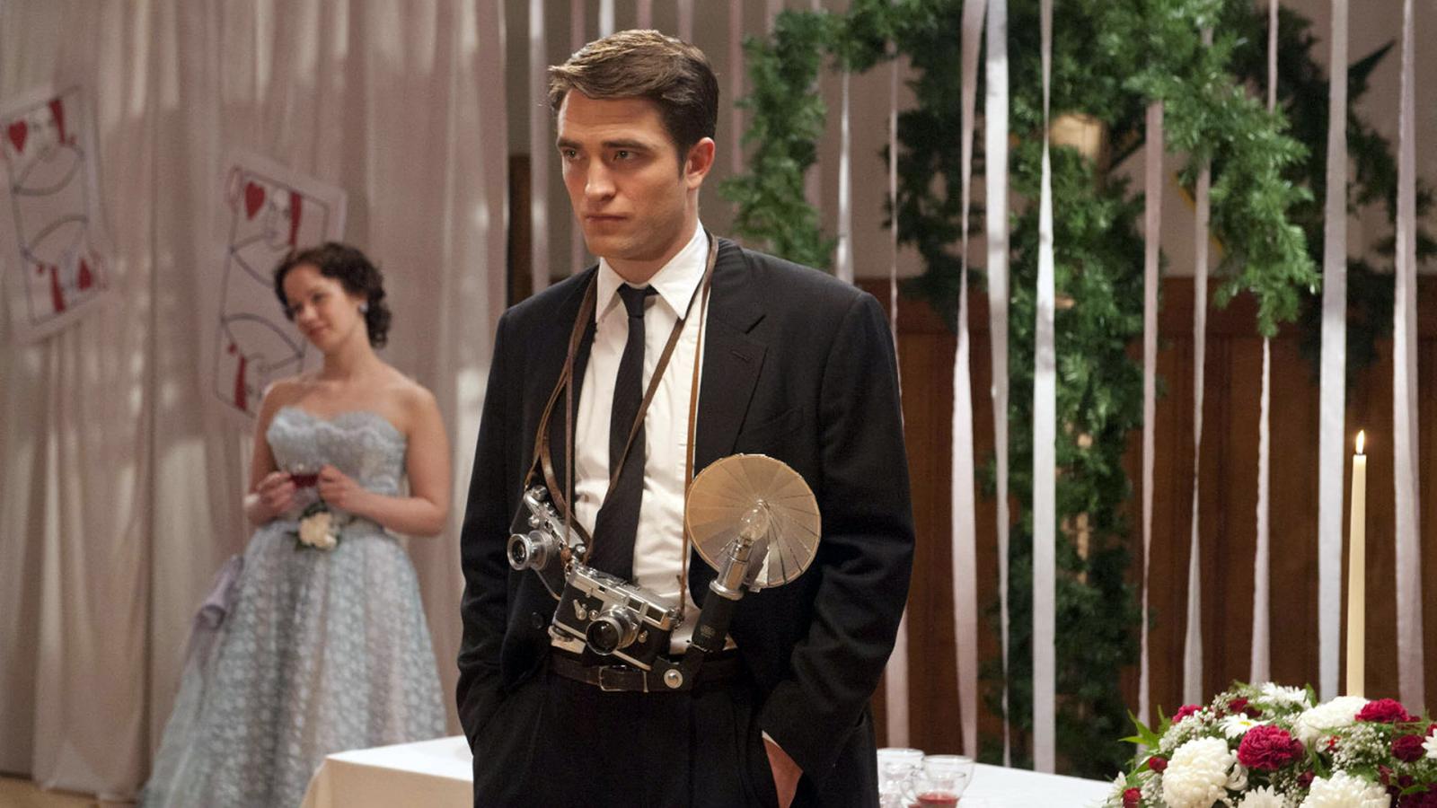 10 Films Starring Robert Pattinson Post-Twilight: From Madman to Superhero - image 4