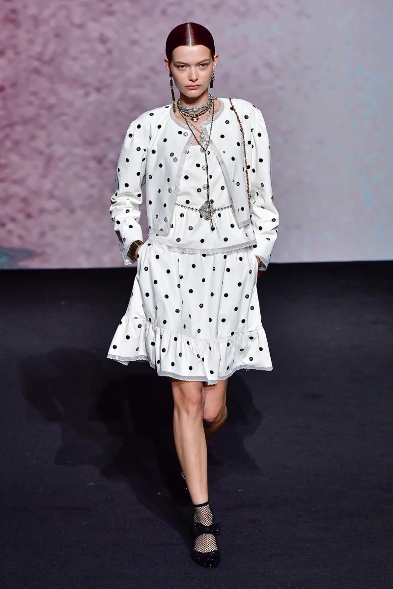 10 Spring-Summer 2023 Fashion Trends Straight From the Runway - image 2