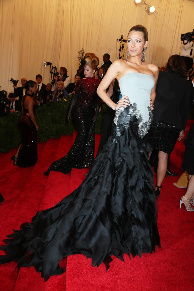 10 Blake Lively Met Gala Looks, Ranked From Drab to 100% Fab - image 4