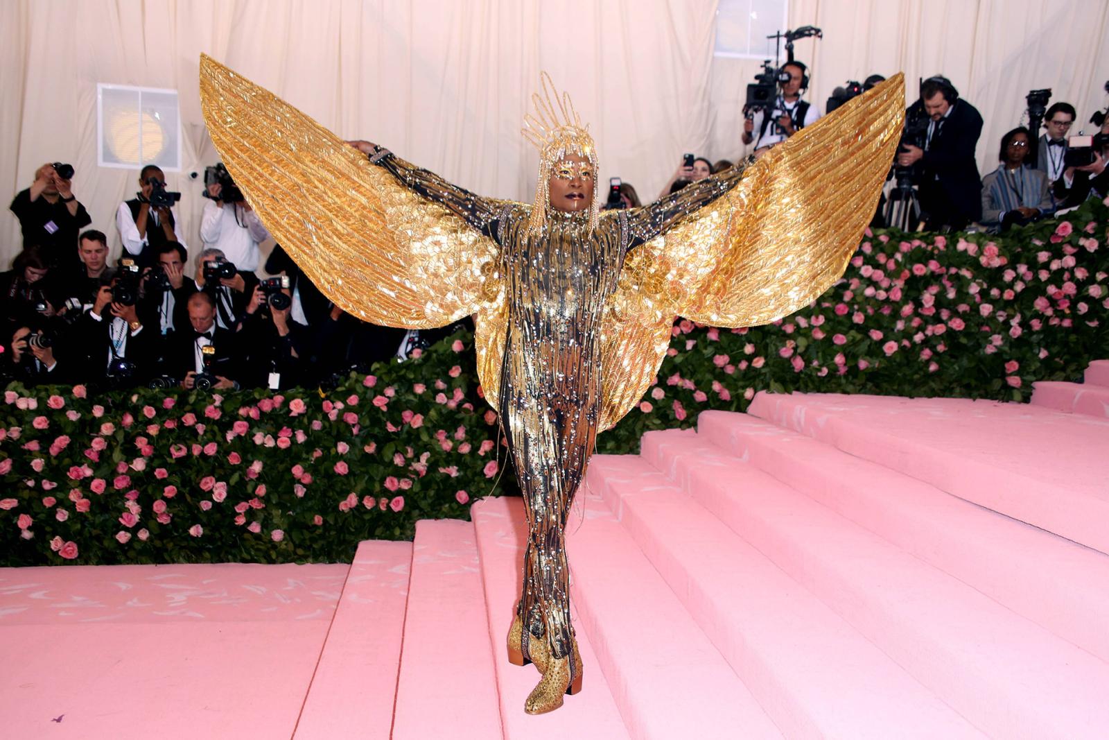 The 10 Iconic Met Gala Looks Reddit Can't Stop Obsessing About - image 3