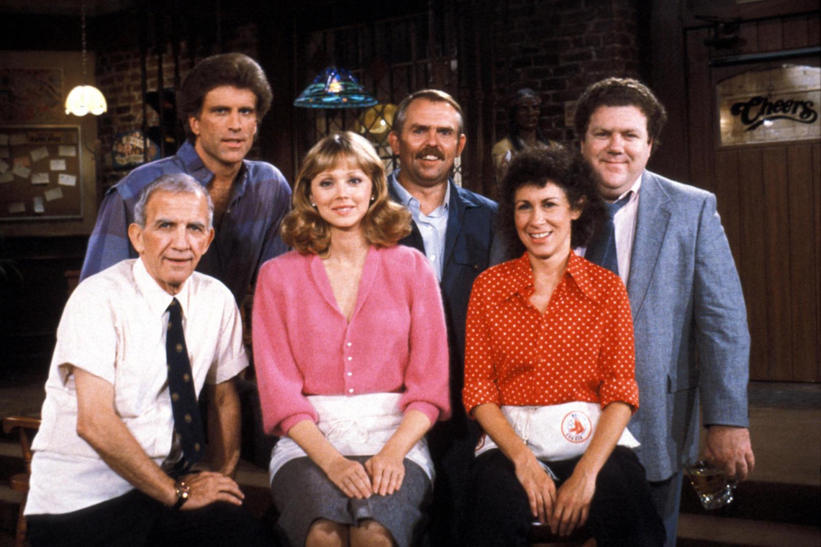 7 Best Sitcoms With Laugh Tracks, According to Reddit - image 6