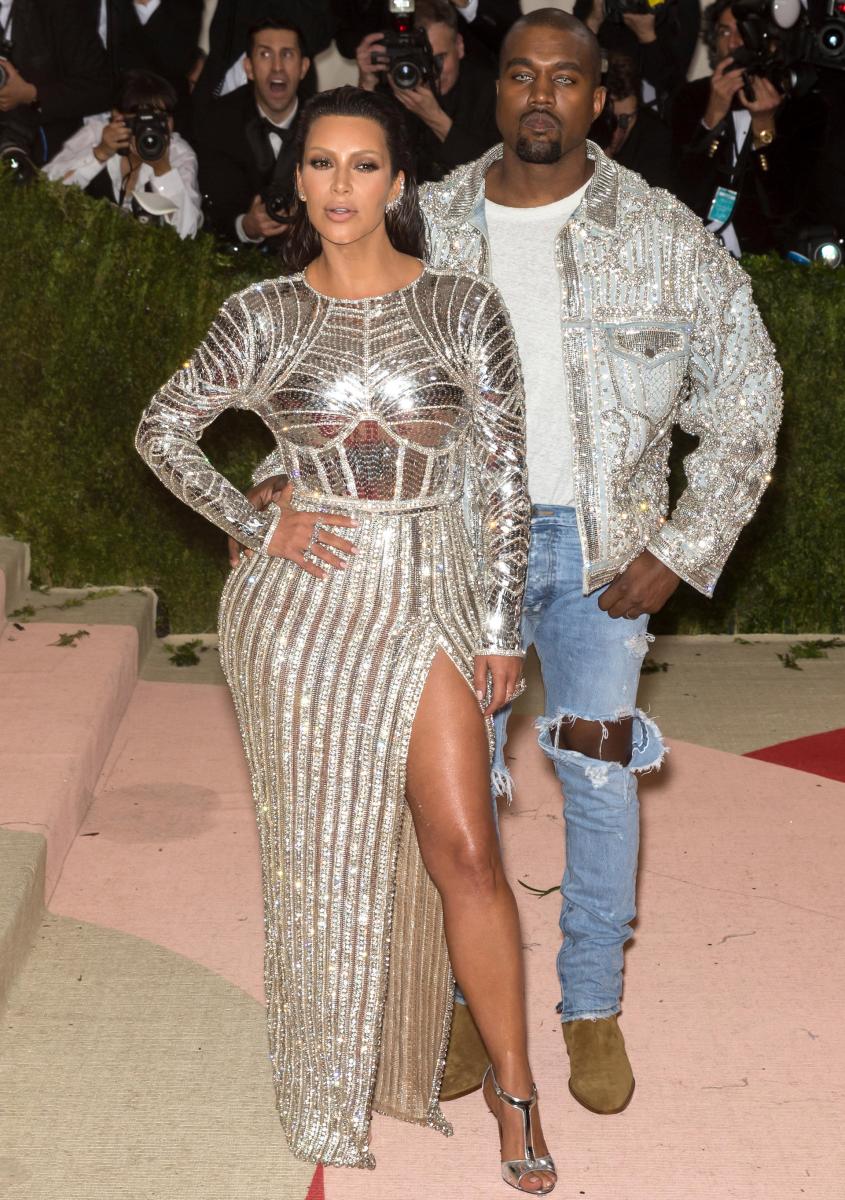 5 Kardashian Met Gala Looks That Were Truly Unparalleled (No, Seriously) - image 2