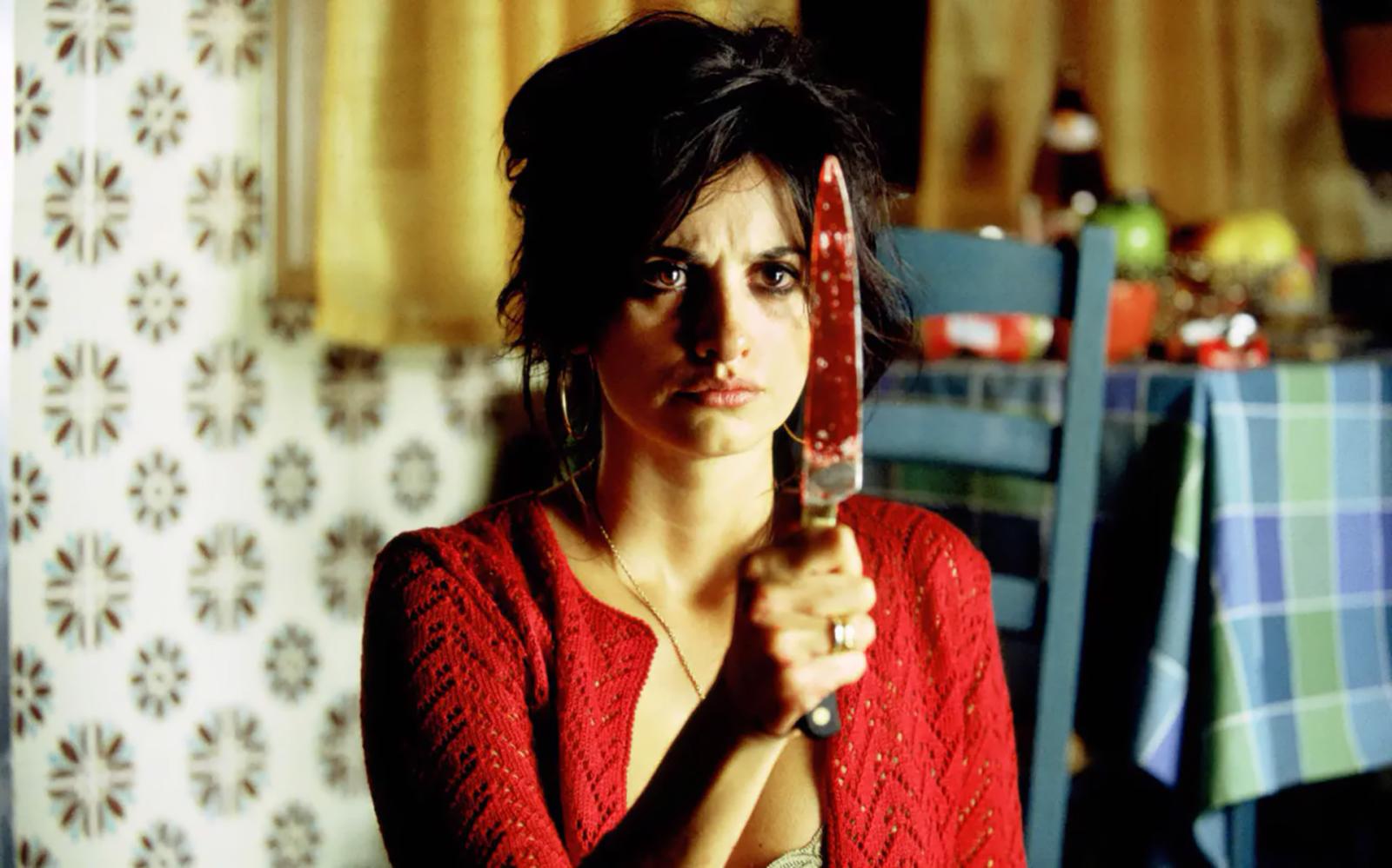 The 7 Best Almodóvar Films: Perfect Balance of Absurdity and Emotion - image 5
