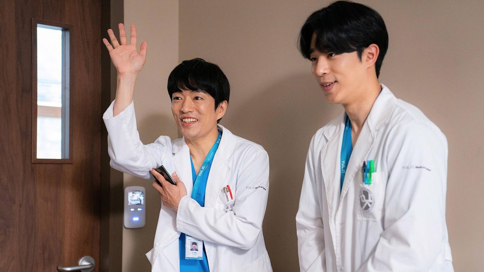10 Must-See Medical K-Dramas That Aren't Just About Romance - image 4