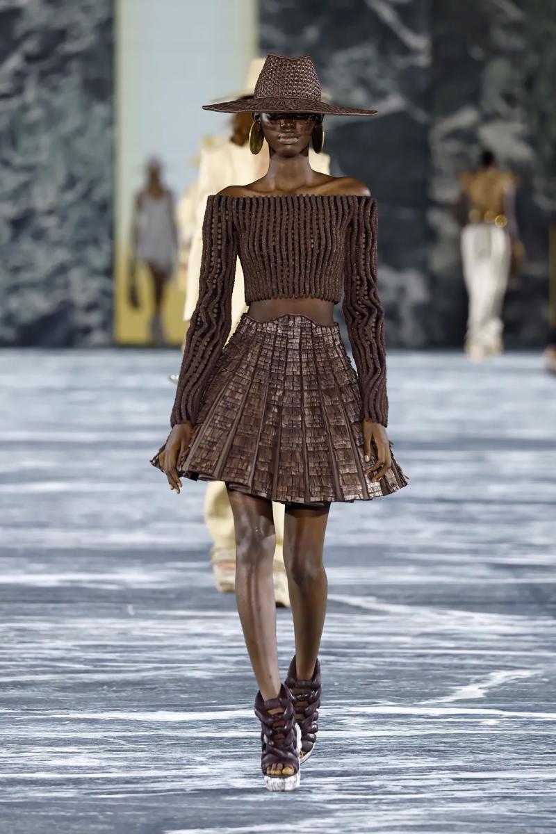 10 Spring-Summer 2023 Fashion Trends Straight From the Runway - image 7