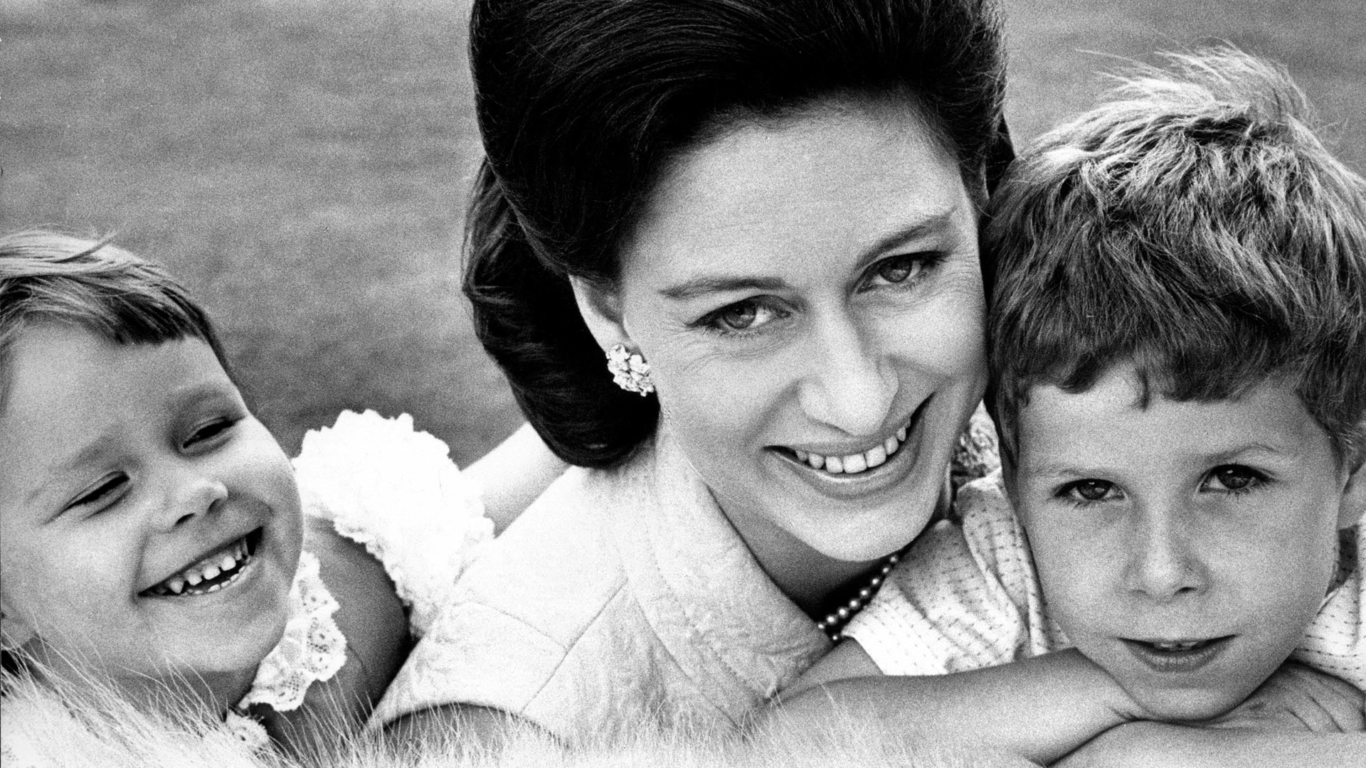 Move Over, Queen Elizabeth: Why Princess Margaret is the True Style ...