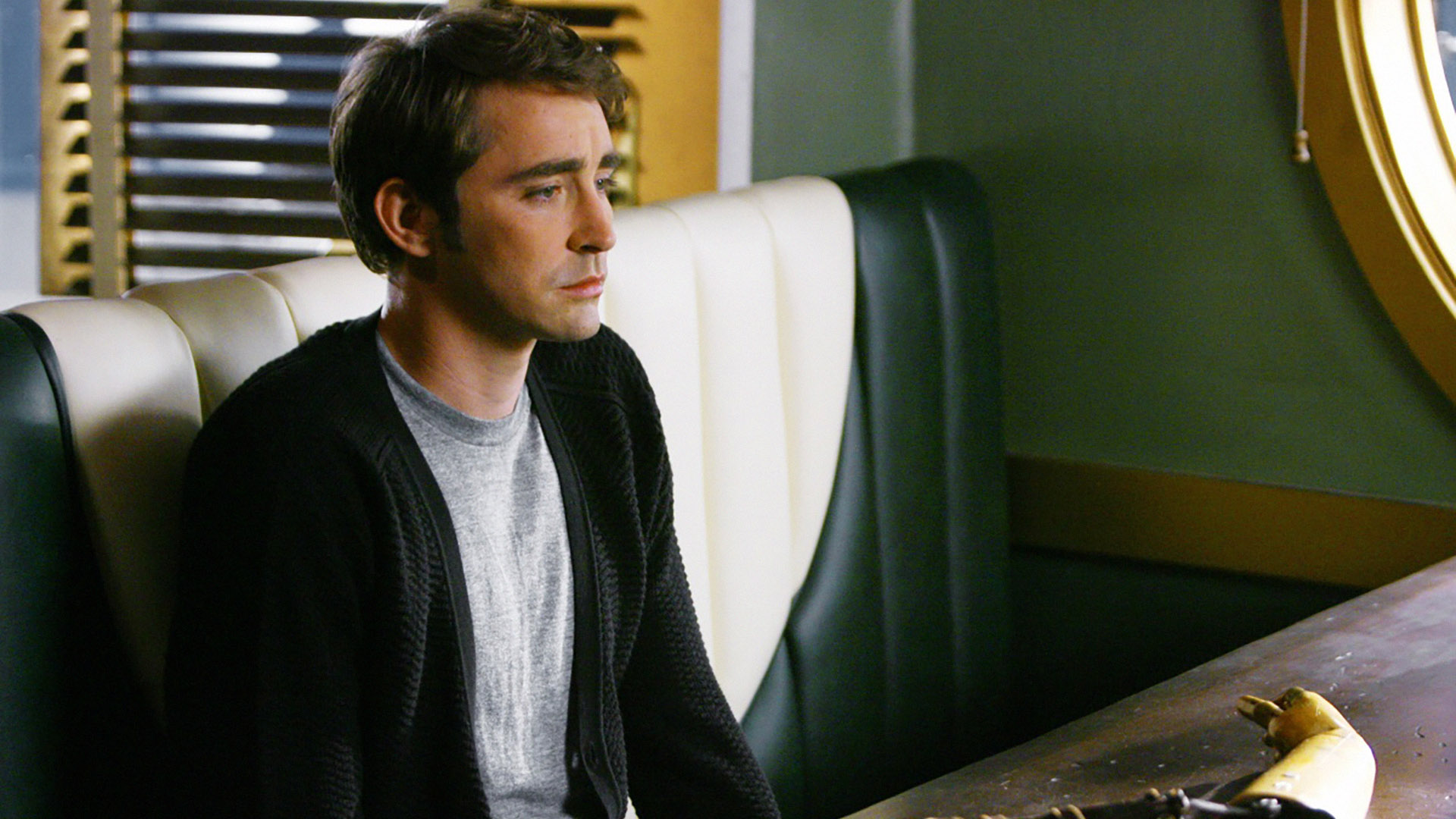 Reddit Names 15 Most Underrated TV Series Barely Anyone Knows